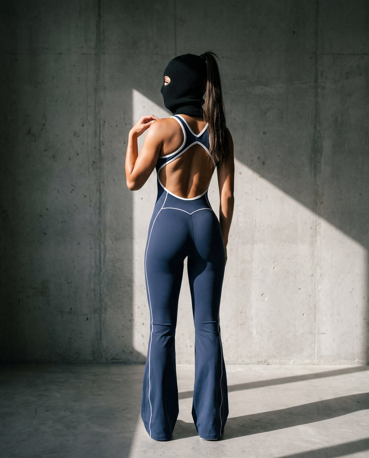 Flare Body navy, open back – SKRW Athletics
